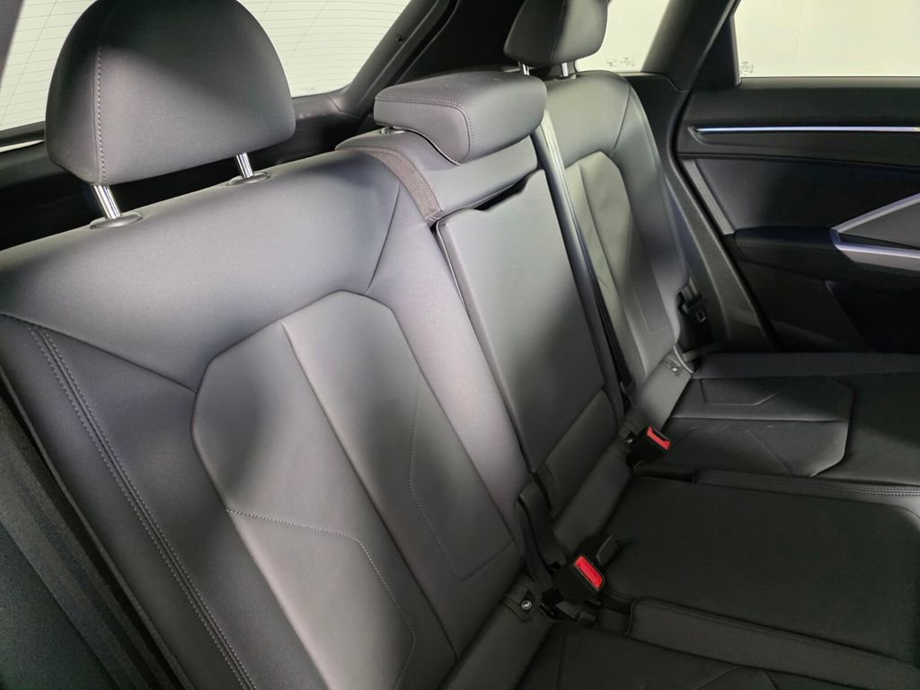 Used 2022 Audi Q3 2.0T Premium Plus w/ Premium Plus Package image 26