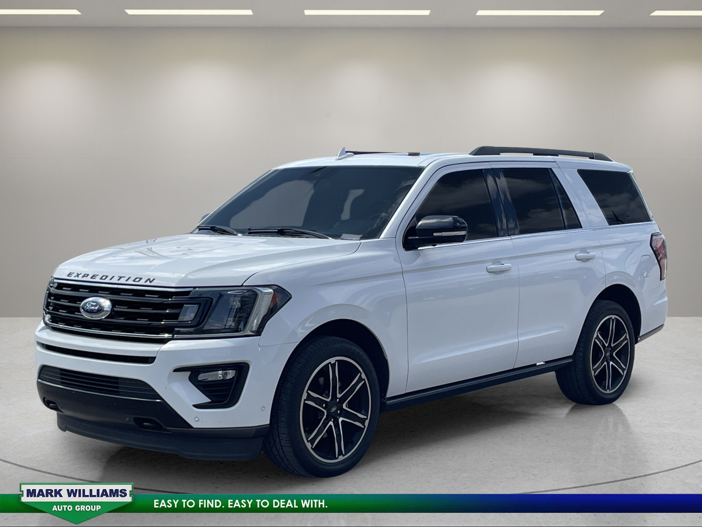 Used 2019 Ford Expedition Limited w/ Equipment Group 303A AWD/4WD image 2