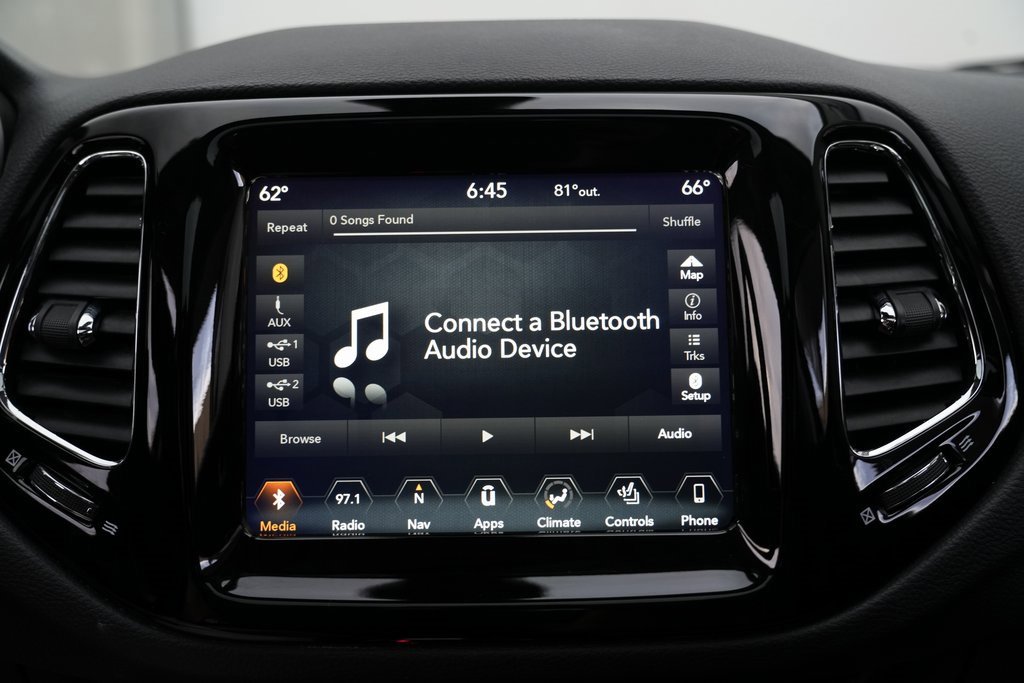 Used 2018 Jeep Compass Limited w/ Navigation Group image 50