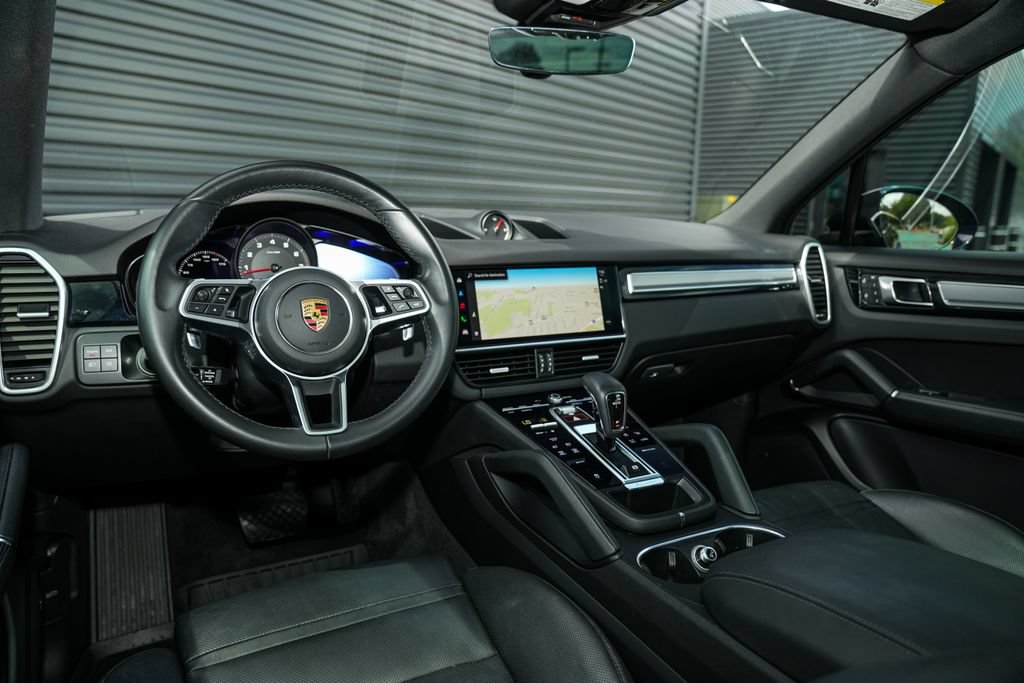 Certified 2023 Porsche Cayenne Platinum Edition AWD/4WD image 29