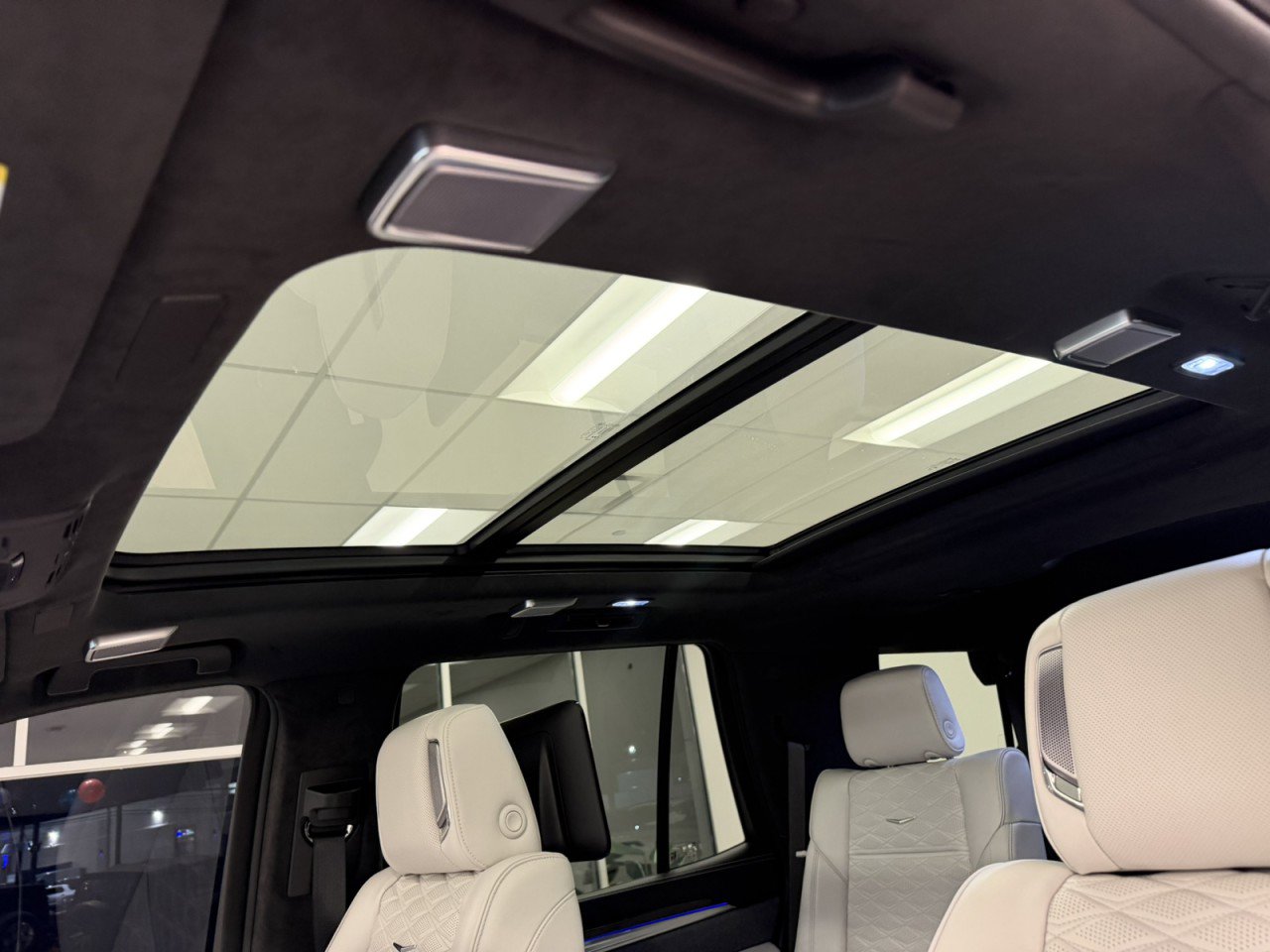 Used 2025 Cadillac Escalade V image 26