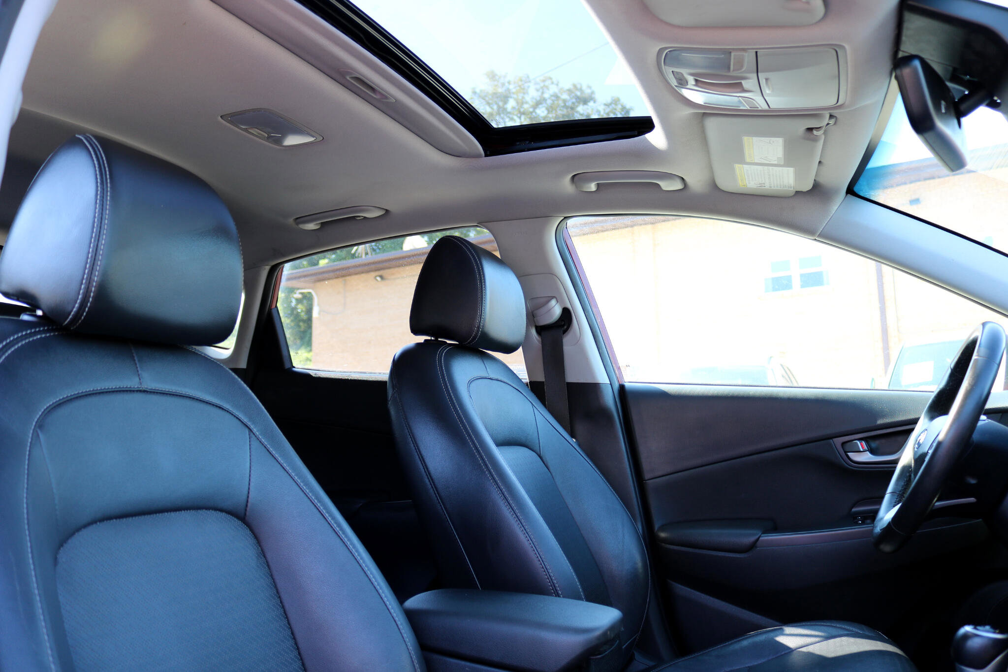 Used 2021 Hyundai Kona Ultimate image 36