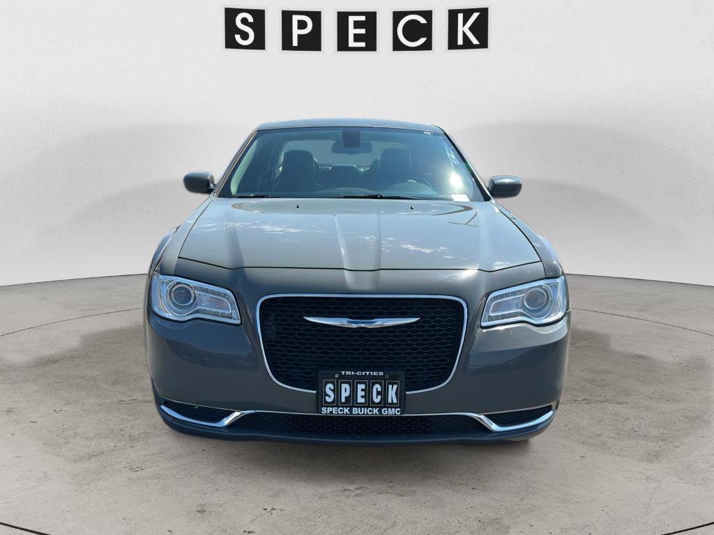 Used 2017 Chrysler 300 Limited AWD/4WD image 8