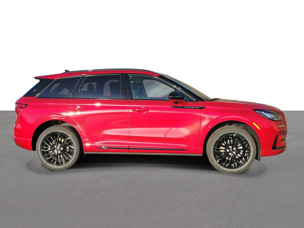 New 2026 Lincoln Corsair Premiere image 3