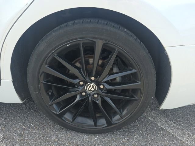 Used 2021 Toyota Camry XSE image 9