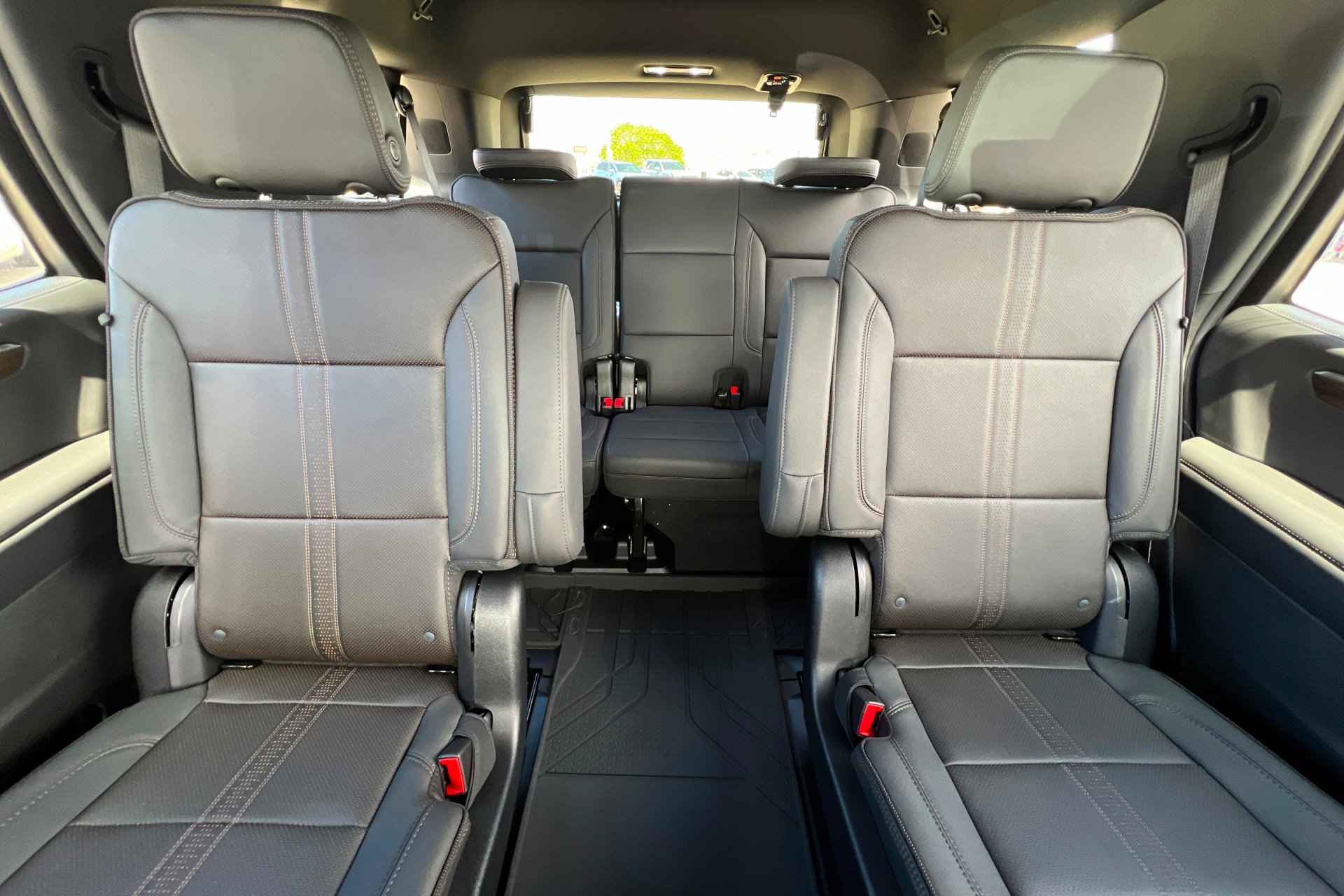 New 2026 Chevrolet Tahoe High Country AWD/4WD image 27