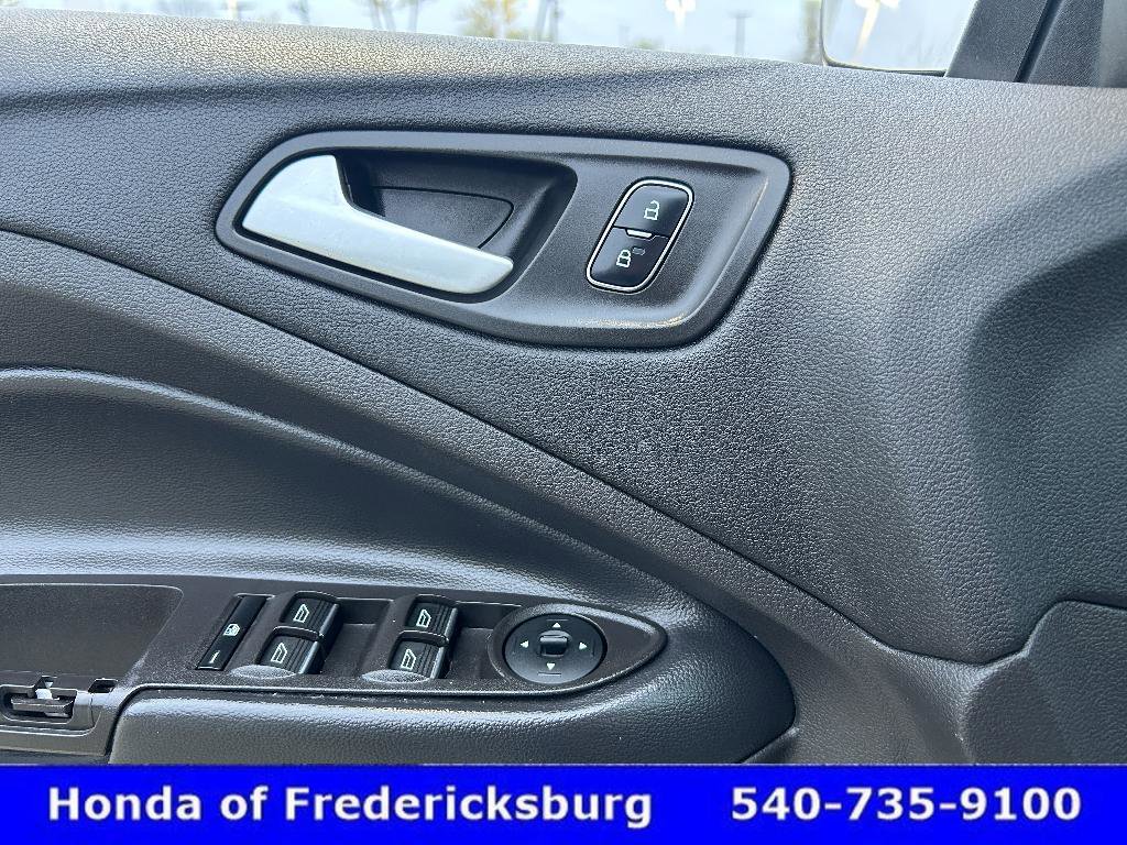 Used 2019 Ford Escape SE AWD/4WD image 24