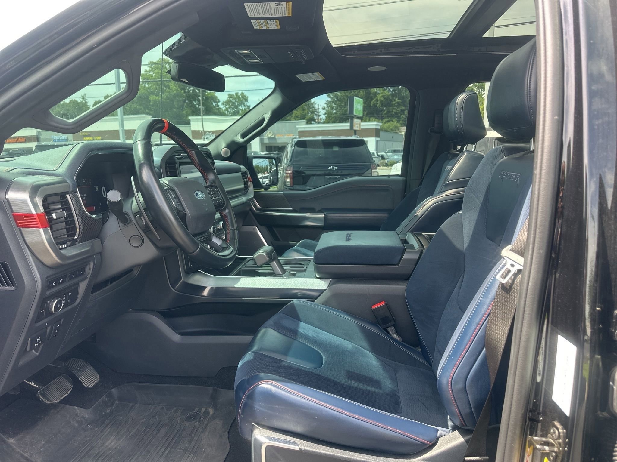 Used 2021 Ford F150 Raptor w/ Raptor 37 Performance Package AWD/4WD image 15