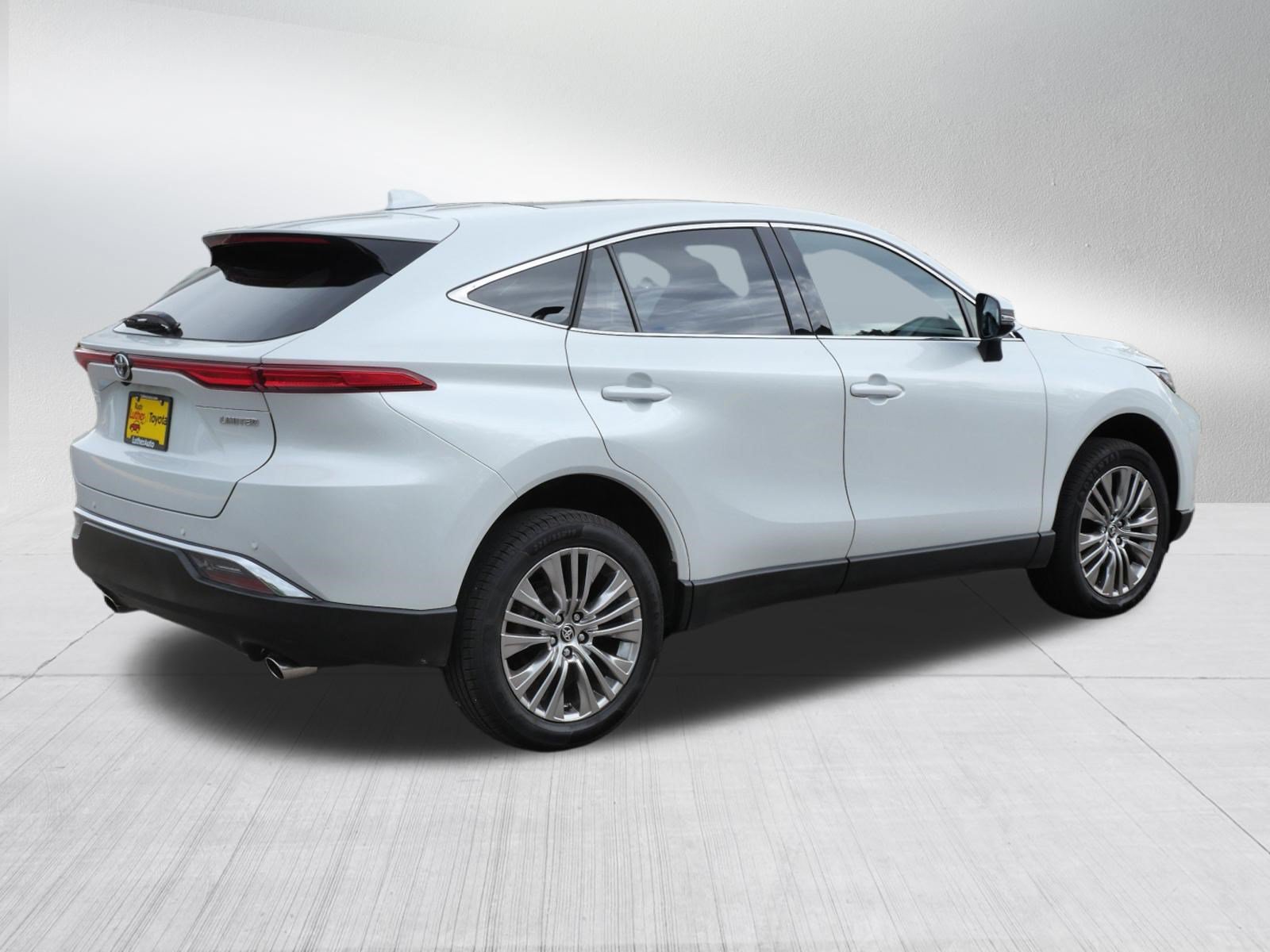Certified 2023 Toyota Venza Limited AWD/4WD image 8