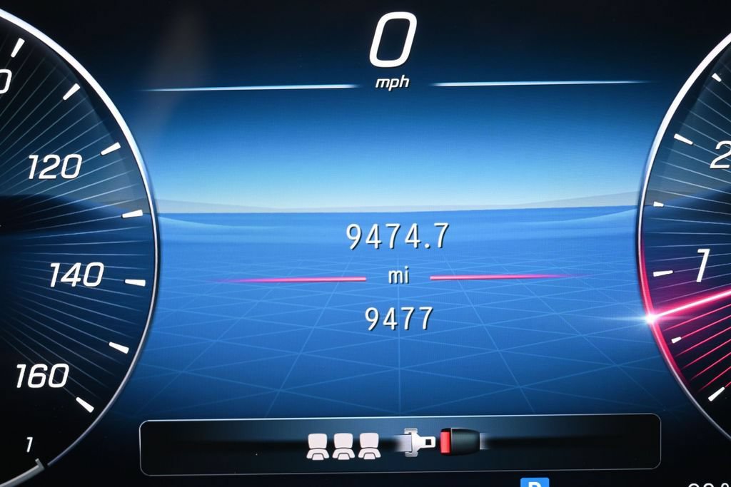 Used 2024 Mercedes-Benz C 300 Sedan image 33
