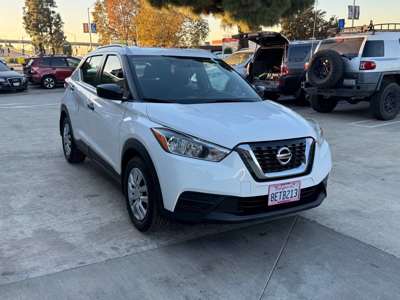 Used 2018 Nissan Kicks S image 4
