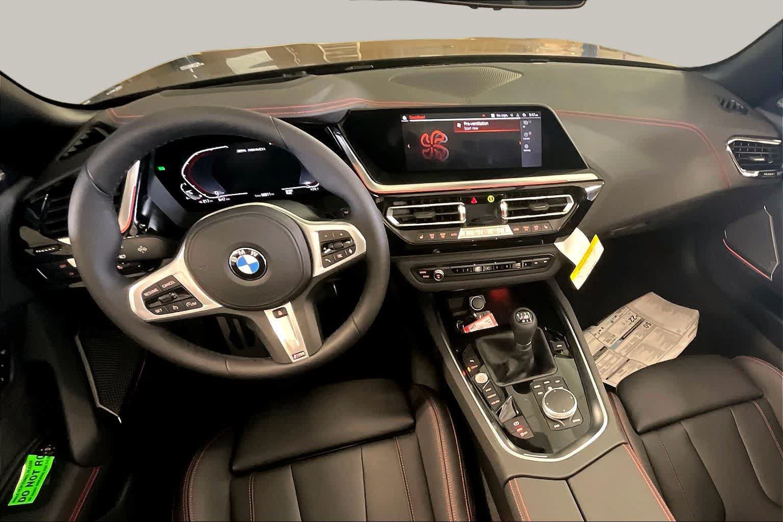 New 2026 BMW Z4 M40i RWD image 4