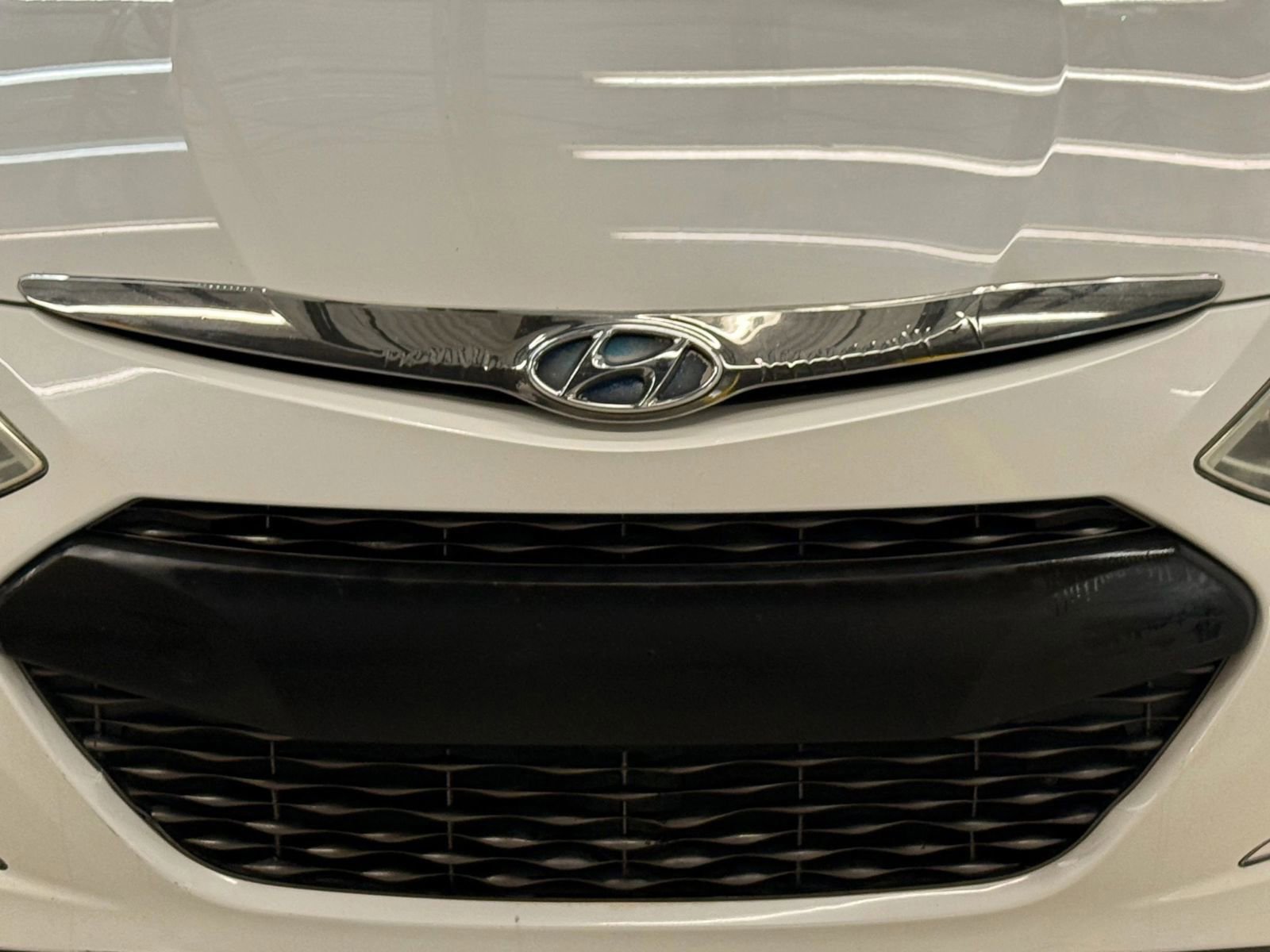 Used 2013 Hyundai Sonata Hybrid image 5