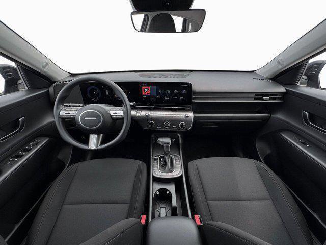 New 2026 Hyundai Kona SE image 13
