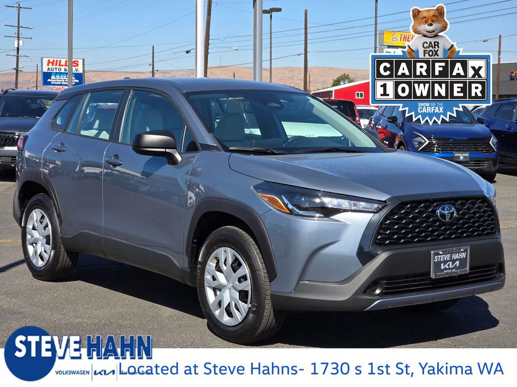 Used 2023 Toyota Corolla Cross L image 7