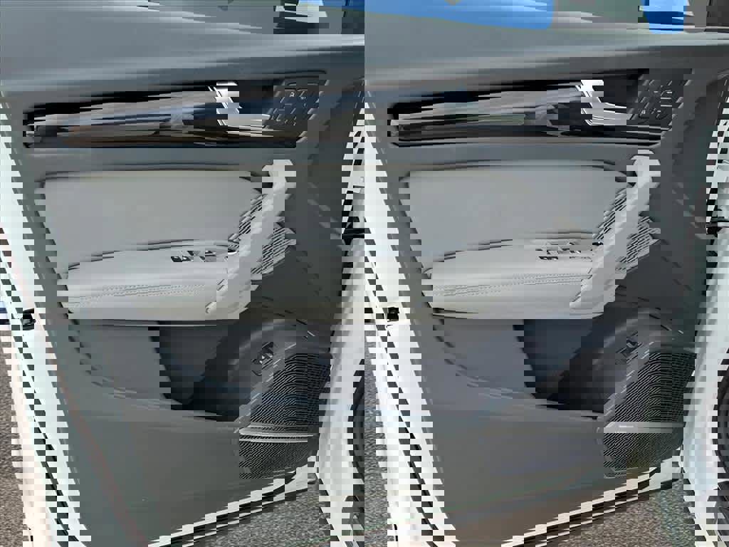 Used 2019 Audi Q5 Prestige image 11