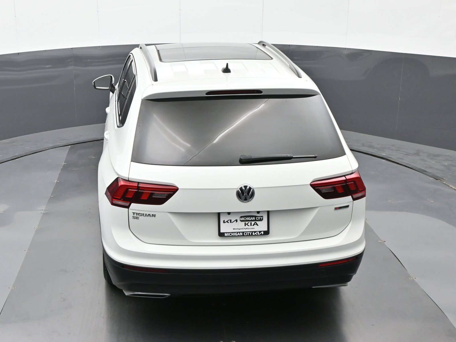 Used 2019 Volkswagen Tiguan SE w/ Panoramic Sunroof Package AWD/4WD image 30