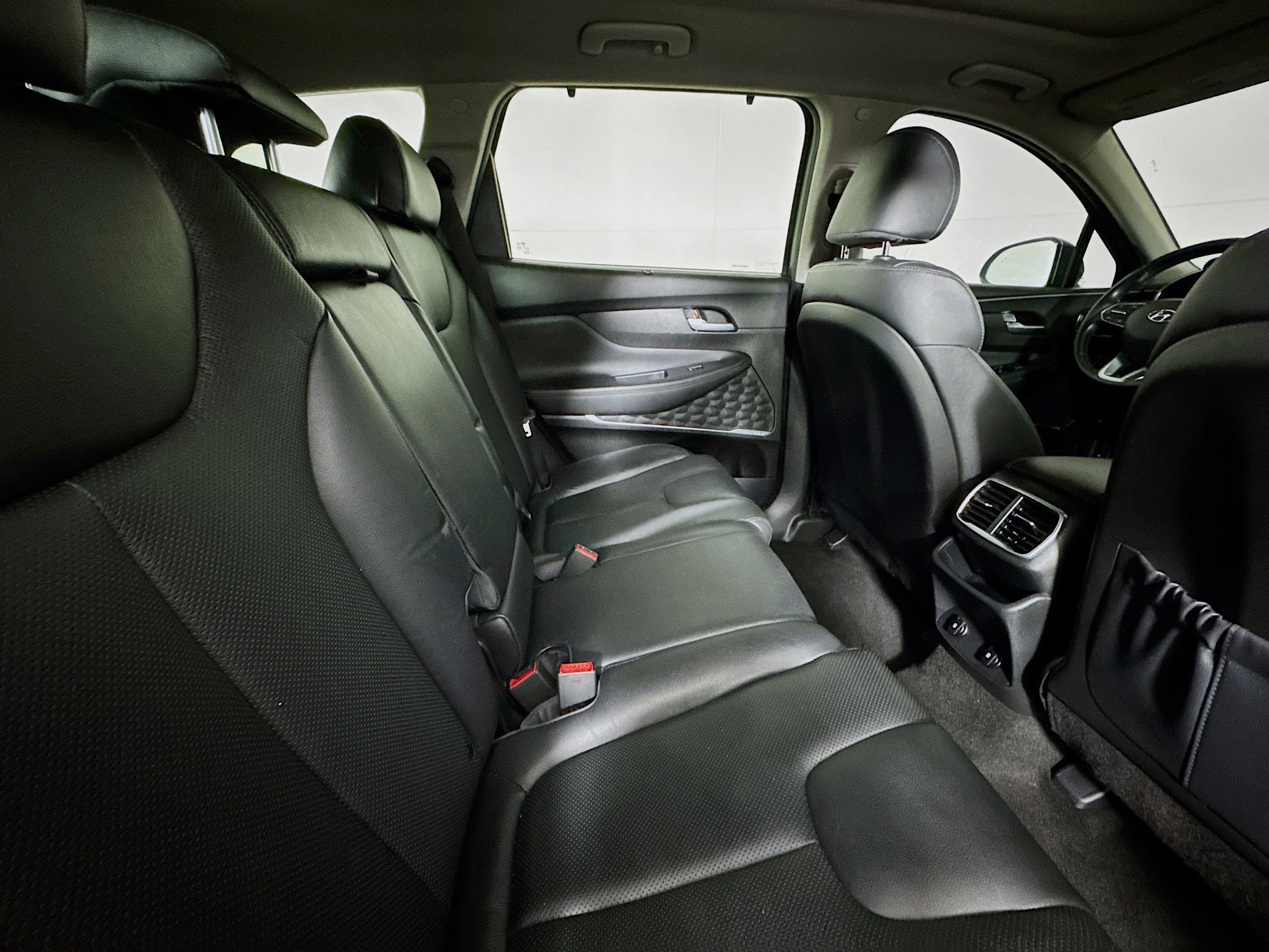 Used 2020 Hyundai Santa Fe SEL FWD image 26