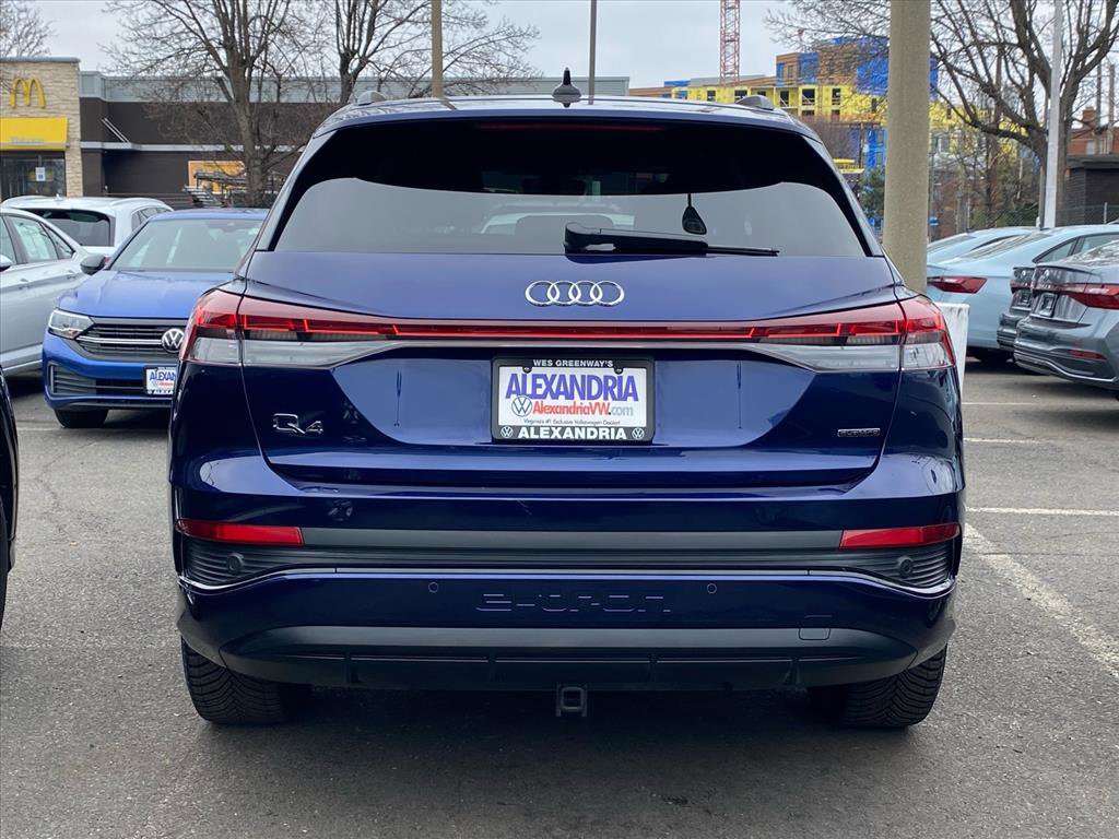 Used 2024 Audi Q4 e-tron Premium Plus w/ Premium Plus image 3