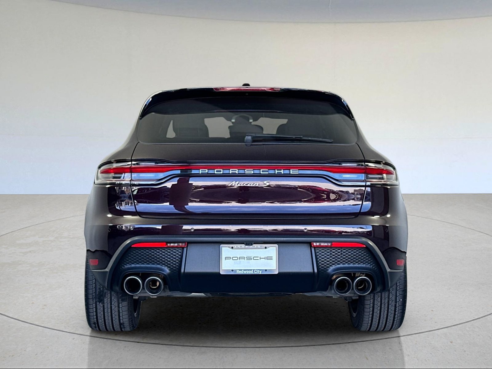 Certified 2023 Porsche Macan S AWD/4WD image 7