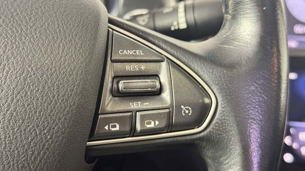Used 2015 INFINITI Q50 Premium w/ Cargo Package RWD image 17