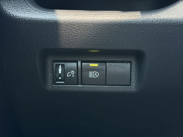 Certified 2025 Toyota RAV4 LE AWD/4WD image 20