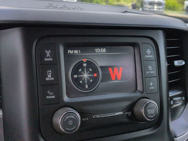 Used 2024 RAM 5500 Tradesman w/ Chrome Appearance Group AWD/4WD image 29