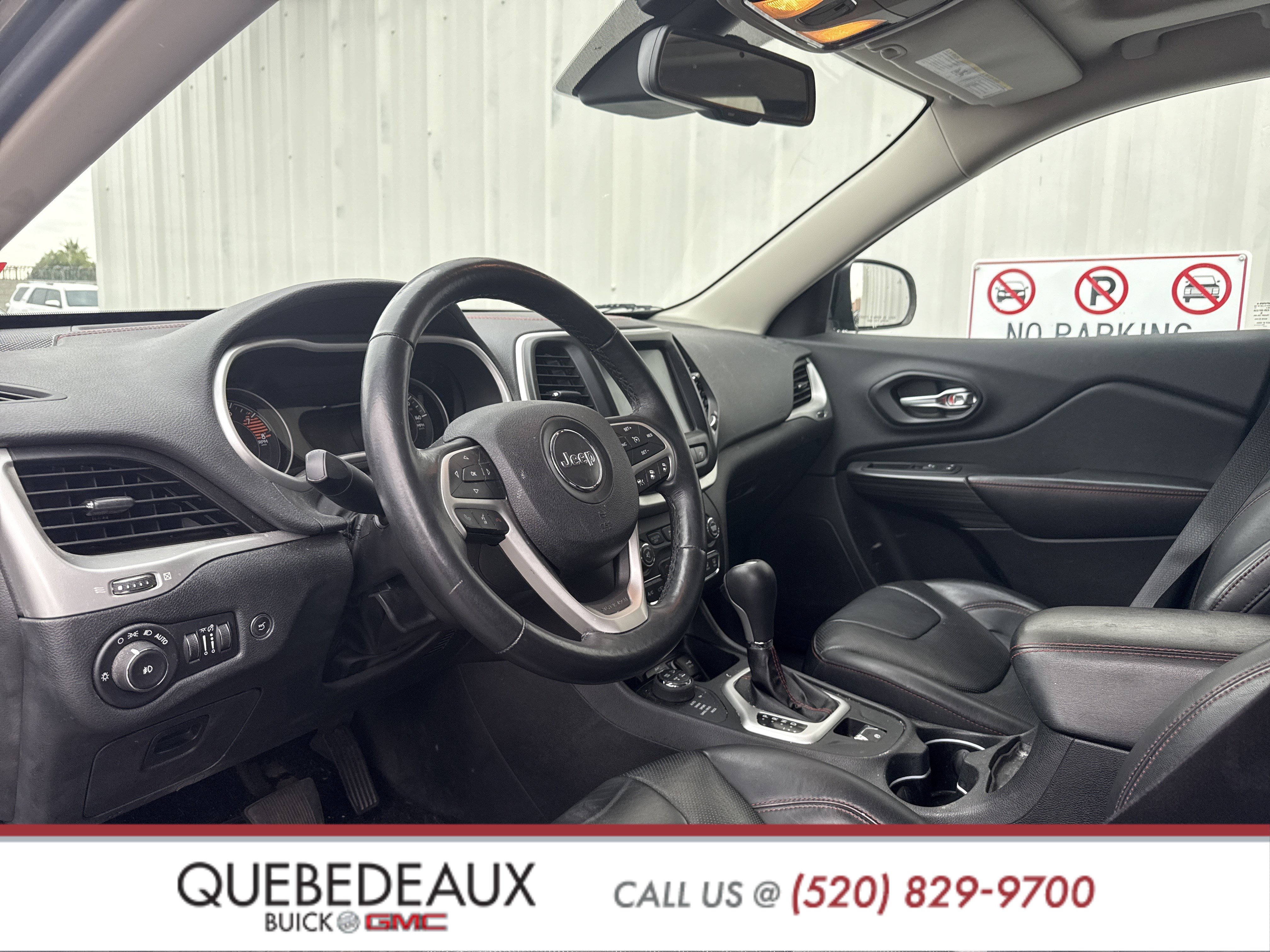 Used 2016 Jeep Cherokee Trailhawk w/ Comfort/Convenience Group image 17