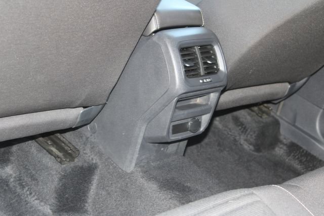 Used 2022 Volkswagen Tiguan S image 32