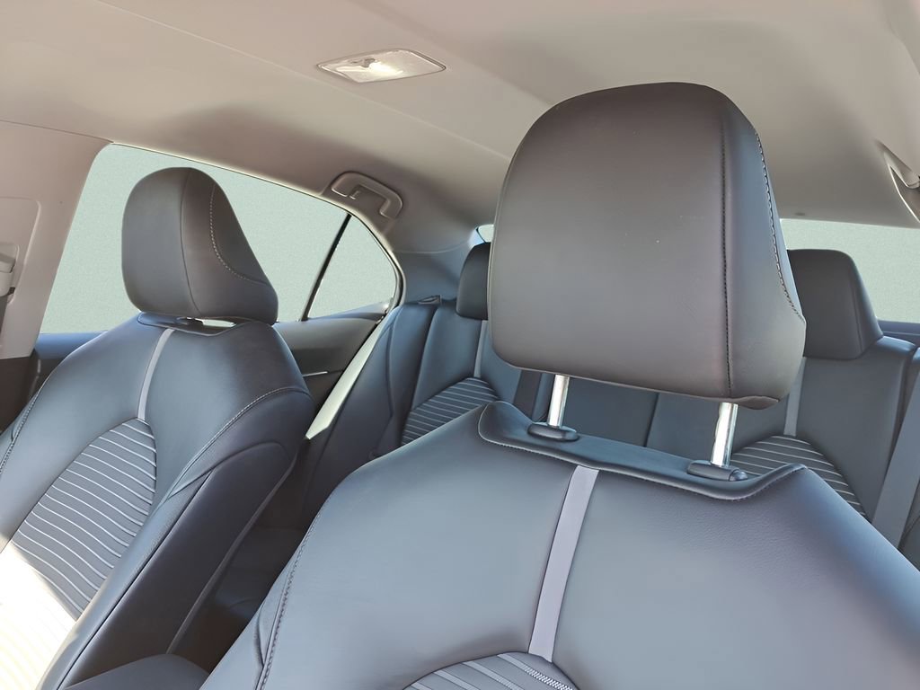 Certified 2022 Toyota Camry SE w/ Convenience Package image 15