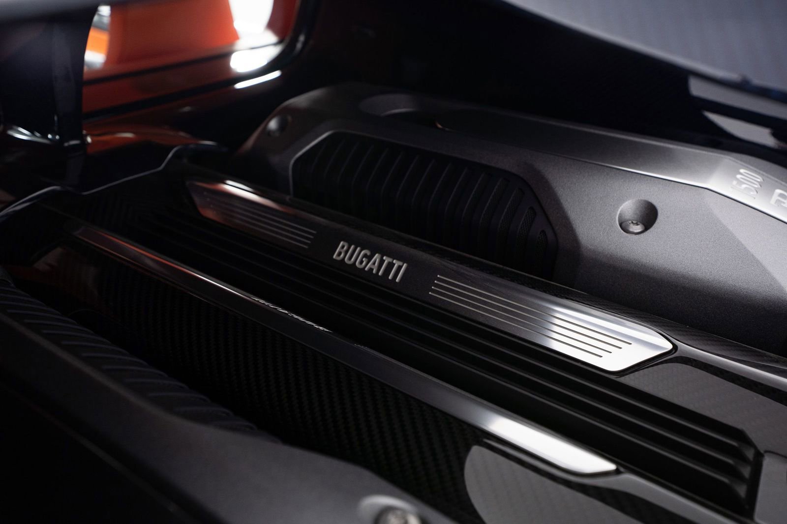 Used 2018 Bugatti Chiron image 25