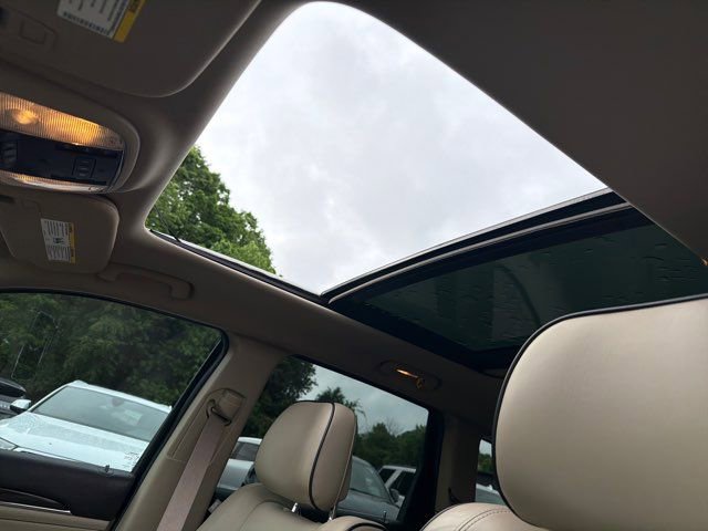 Used 2014 Jeep Grand Cherokee Overland AWD/4WD image 27