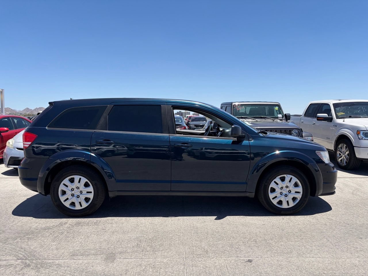 Used 2015 Dodge Journey American Value Package w/ Flexible Seating Group FWD image 2