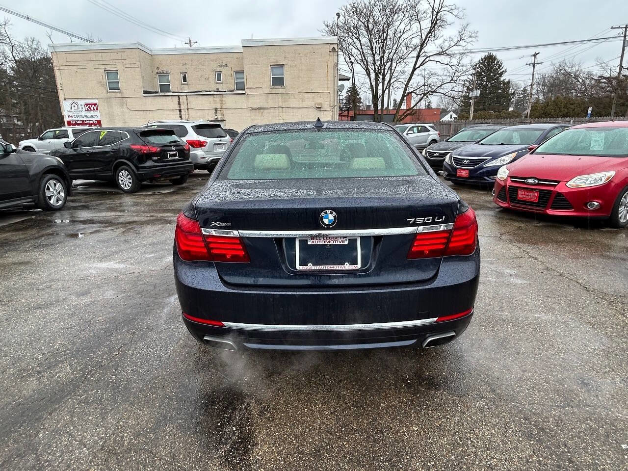 Used 2015 BMW 750Li xDrive image 11
