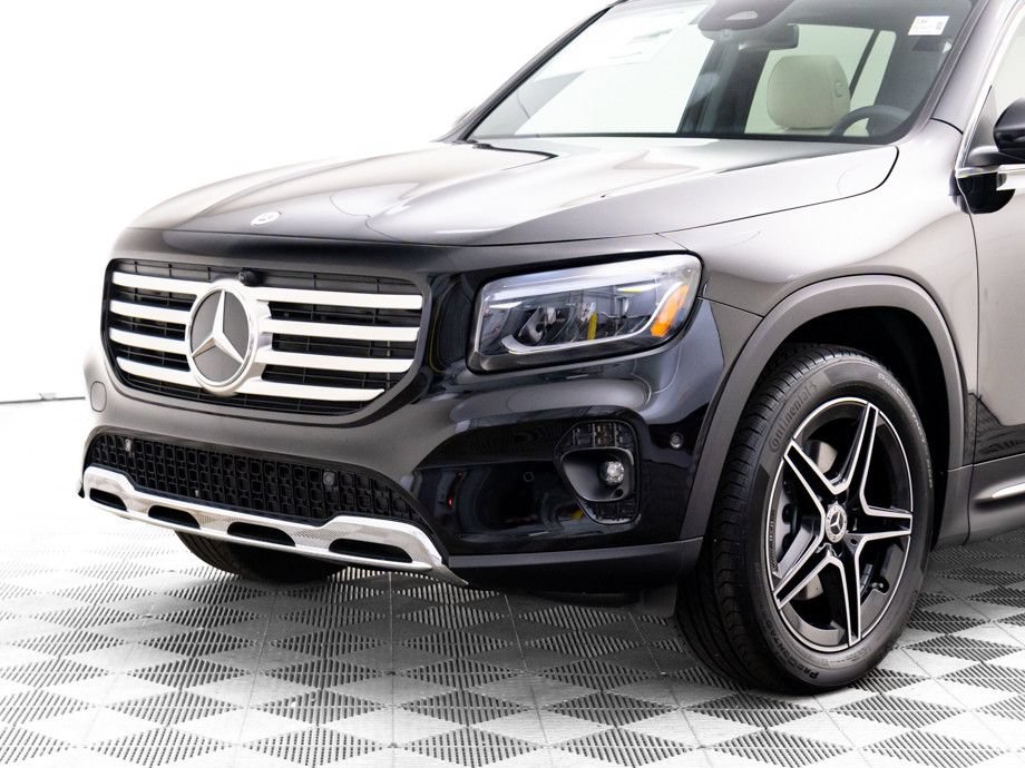 New 2026 Mercedes-Benz GLB 250 4MATIC image 41