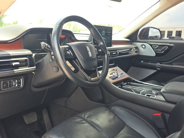 Used 2023 Lincoln Aviator Reserve w/ Equipment Group 201A AWD/4WD image 27
