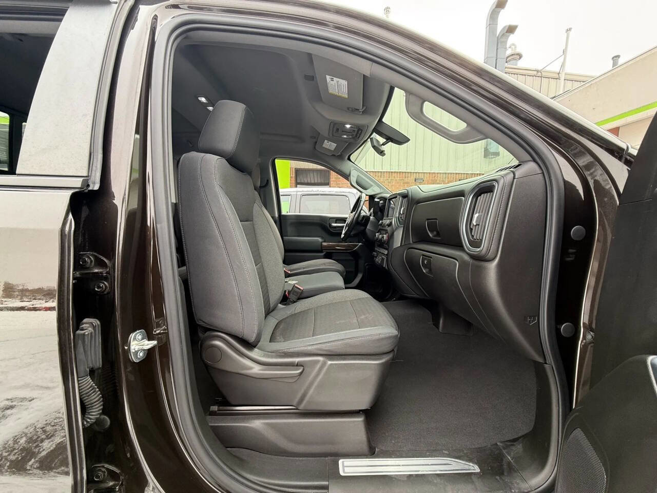 Used 2019 Chevrolet Silverado 1500 LT w/ All-Star Edition image 17