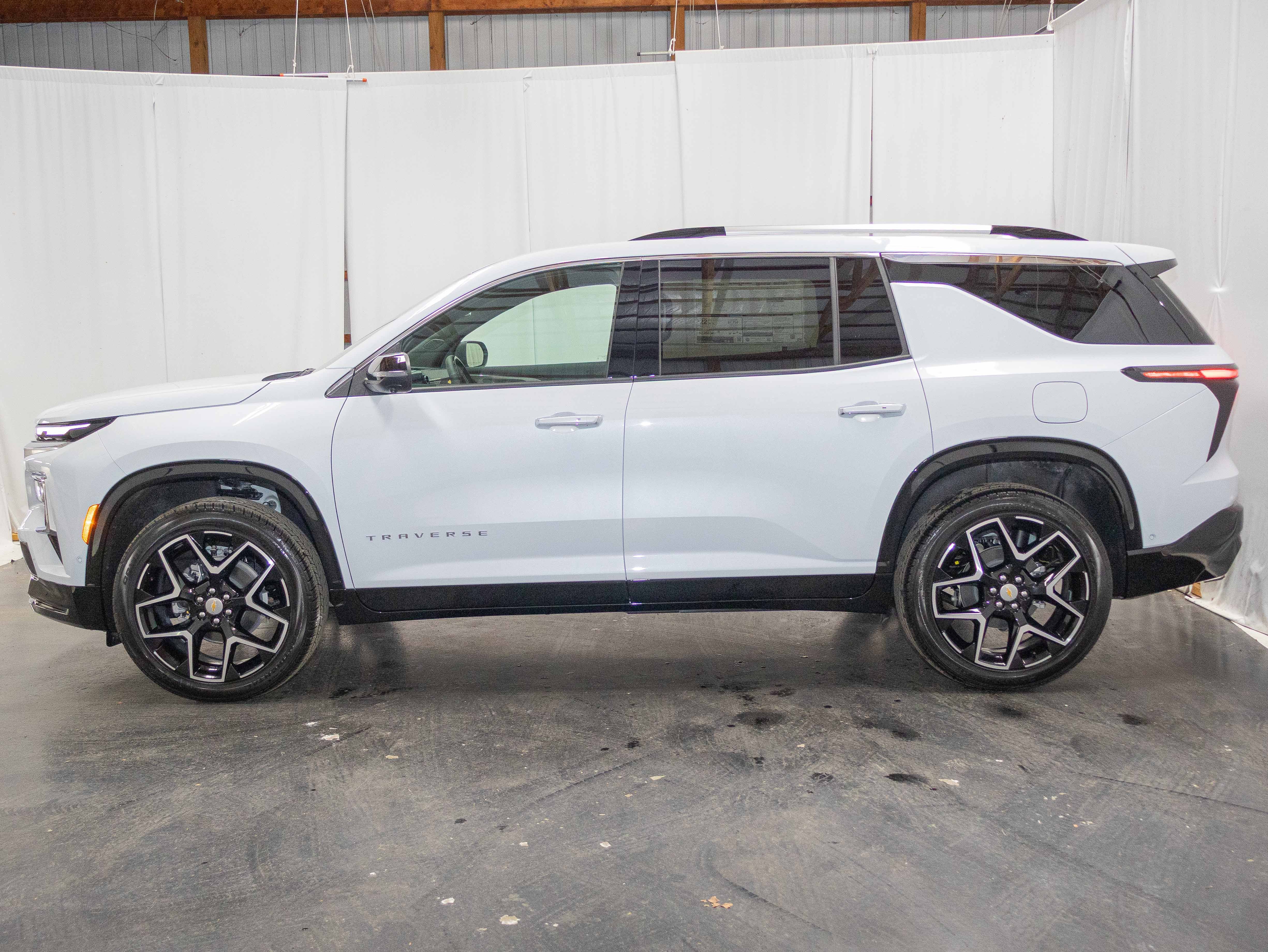 New 2026 Chevrolet Traverse High Country FWD image 4