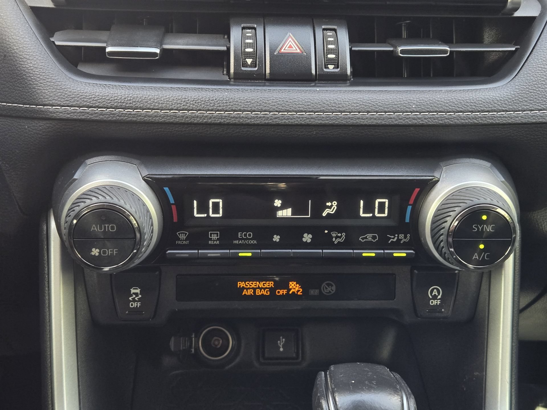 Used 2020 Toyota RAV4 XLE Premium FWD image 18