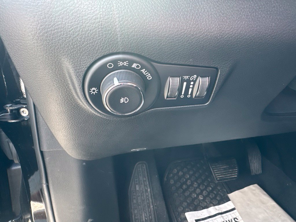 New 2026 Jeep Compass Latitude AWD/4WD image 13