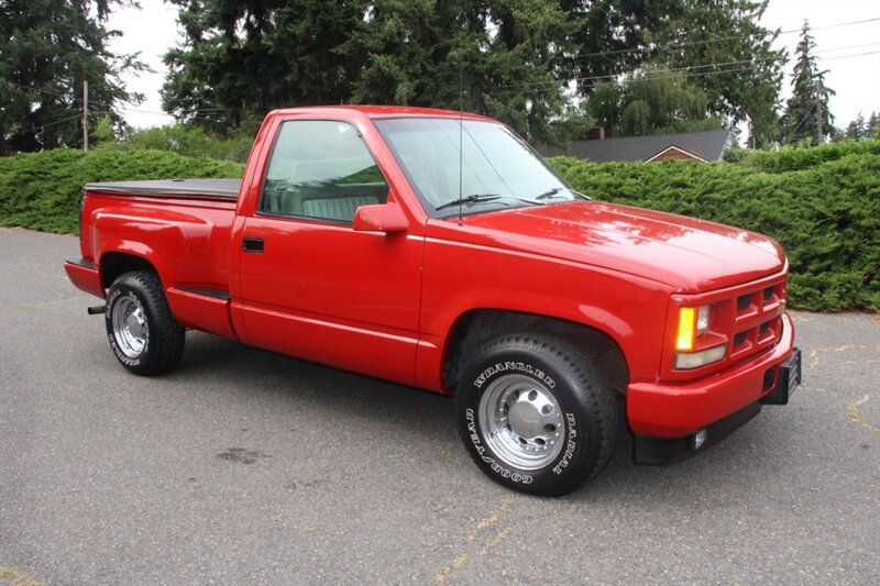 Used 1993 Chevrolet Silverado 1500 2WD Regular Cab image 2