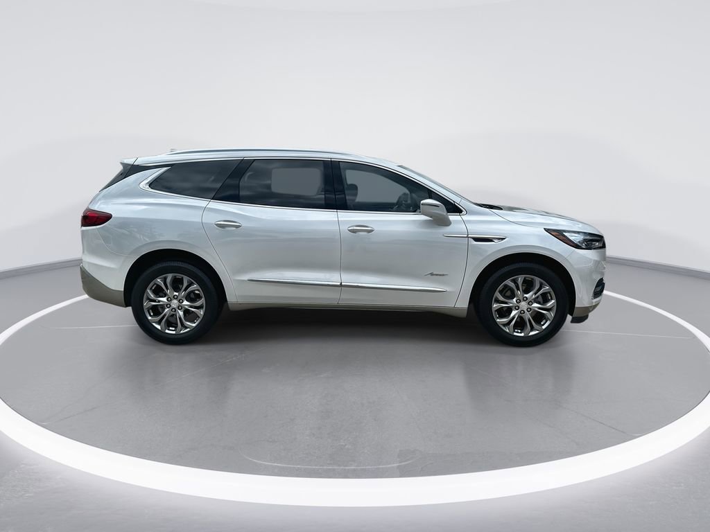 Used 2018 Buick Enclave Avenir w/ Avenir Technology Package FWD image 9