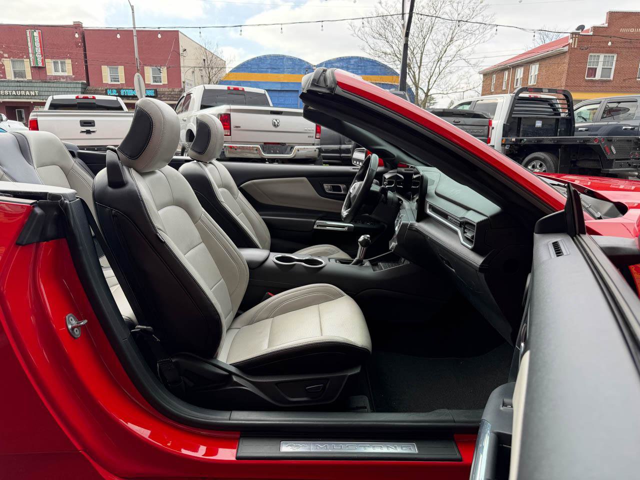 Used 2024 Ford Mustang Premium image 24