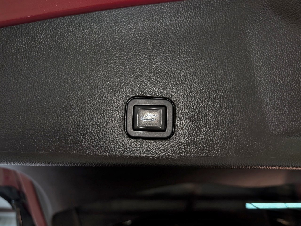 Used 2013 Cadillac SRX Performance w/ Driver Assist Package AWD/4WD image 24
