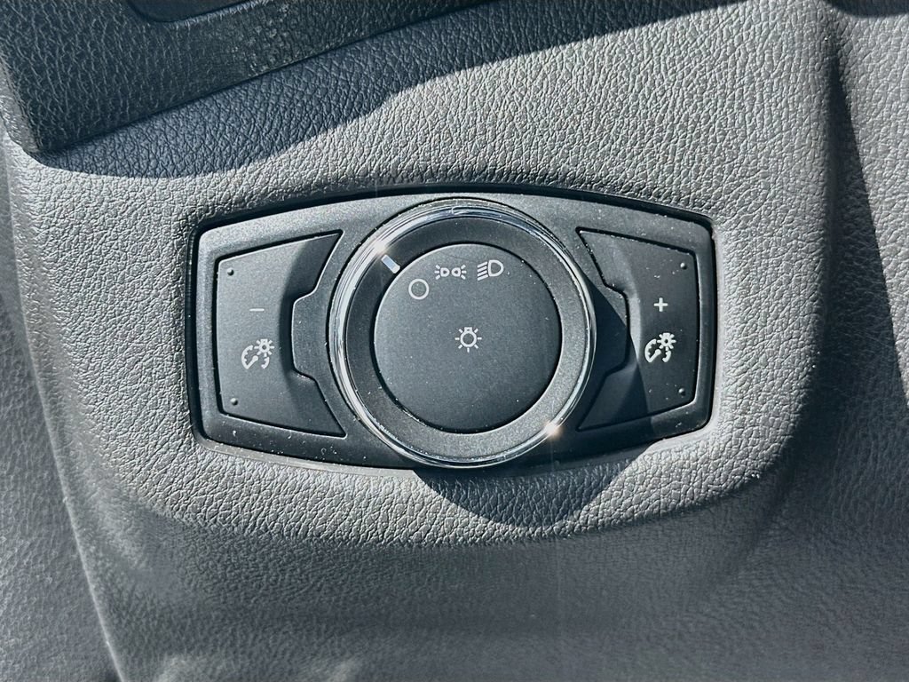 Used 2018 Ford Transit Connect XL FWD image 9