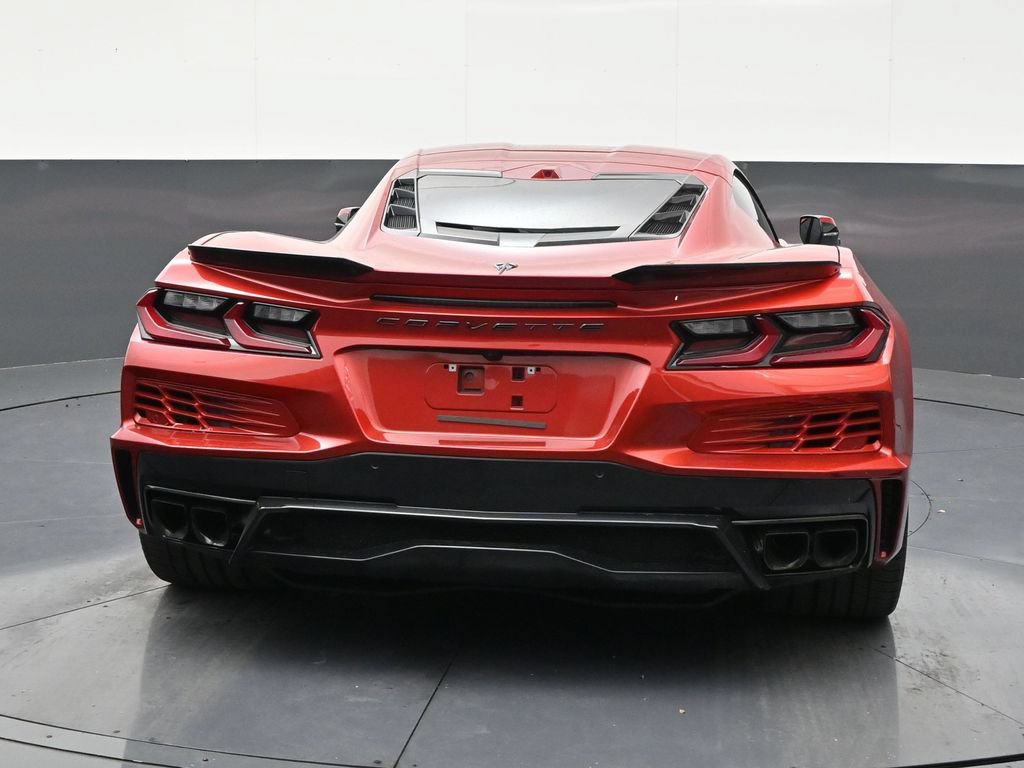 Used 2025 Chevrolet Corvette E-Ray w/ Stealth Interior Trim Package AWD/4WD image 4