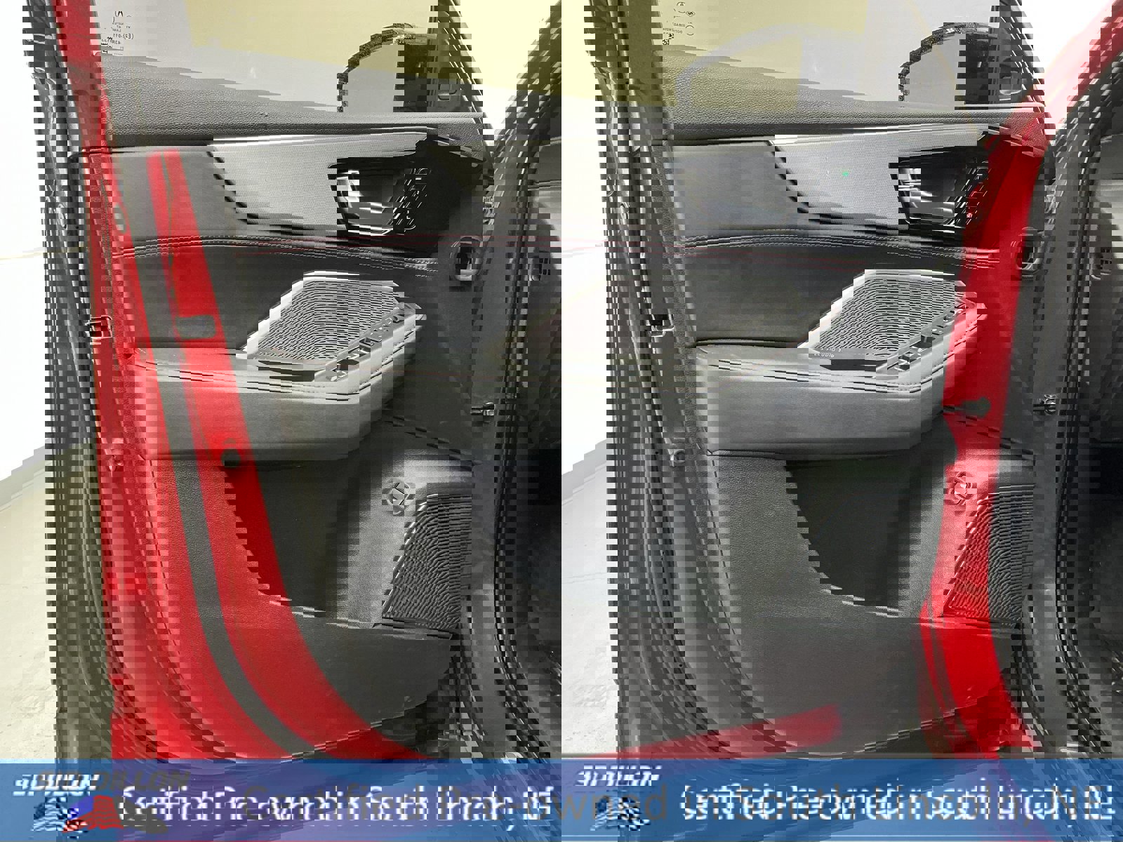 Used 2022 Acura MDX A-Spec image 16