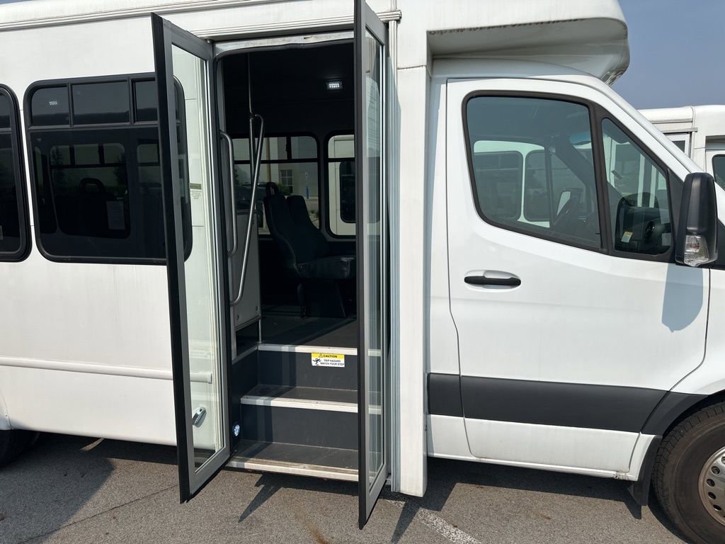 Used 2022 Mercedes-Benz Sprinter 3500 image 56