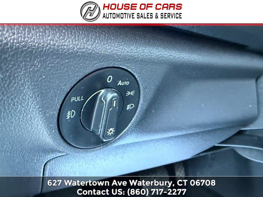 Used 2019 Volkswagen Jetta R-Line FWD image 36