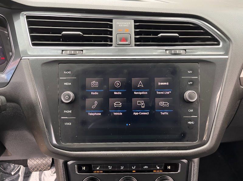 Used 2019 Volkswagen Tiguan SEL image 18